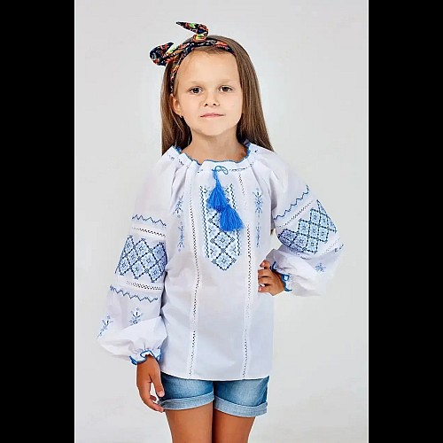 Вишиванка дитяча Марта біла, вишивка синя, довгий рукав, на дівчинку 4,5,6,7,8 років