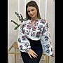 Вишиванка жіноча біла лляна з довгим рукавом, блузка вишита хрестиком з квітковим візерунком